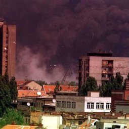 Serbie : bombardements et guerre médiatique