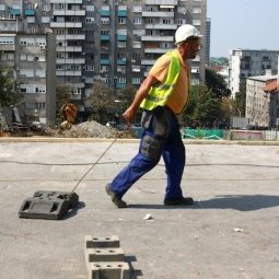 Serbie : la mort d'un ouvrier et les fantômes de la dérégulation