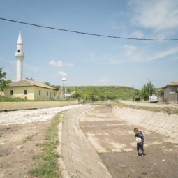 Roumanie : voyage à Bașpınar, le village turc de Roumanie qui ne tient qu'à une fontaine