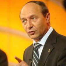 Roumanie : le Président Băsescu veut accorder la citoyenneté roumaine aux Moldaves