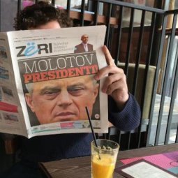 Kosovo : Hashim Thaçi, « le président des cocktails molotov »