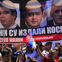 « Nous restons en Serbie » : les Serbes du Kosovo manifestent à Belgrade