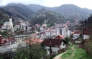 Bosnie : la ville martyre de Srebrenica est toujours sinistrée