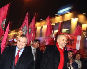L&rsquo;opposition albanaise dans la rue : « nous voulons de l&rsquo;eau, nous voulons de l&rsquo;électricité »