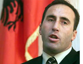 Ramush Haradinaj rentre en héros au Kosovo