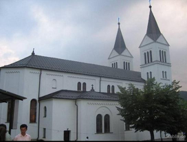 Kosovo : des conversions au catholicisme qui font polémique en Drenica