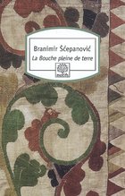 La bouche pleine de terre