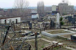 Kosovo : polémiques sur la rénovation du cimetière serbe de Mitrovica