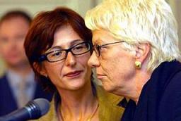 TPI : Florence Hartmann accusée d’outrage au tribunal