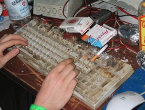 Piraterie sur Internet : la guerre des « hackers » serbo-albanais fait rage