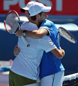 Tennis : bagarres entre supporters serbes et bosniaques à l&rsquo;Open d&rsquo;Australie de Melbourne