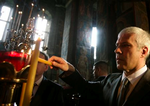 Pâques orthodoxes : visite controversée de Boris Tadić au monastère de Visoki Dečani