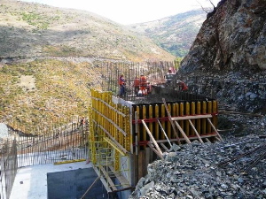 Autoroute Kosovo-Albanie : effondrement dans le tunnel entre Rreshen et Kalimash
