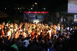 Albanie : couvre-feu à minuit pour les discothèques