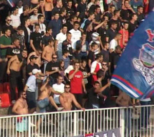Serbie : une procédure de comparution immédiate pour les hooligans