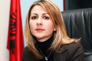 Albanie : Ina Rama, procureure de la République aux mains liées