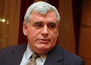 Azem Vllasi, « l&rsquo;Albanais préféré de Tito », représentera le Kosovo au Monténégro