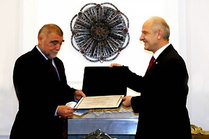 Stipe Mesić réserve sa dernière visite officielle au Kosovo