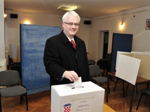 Croatie : victoire sans appel du social-démocrate Ivo Josipović