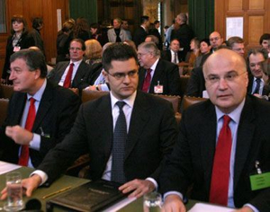 Kosovo : grandes manoeuvres diplomatiques avant l&rsquo;avis de la CIJ