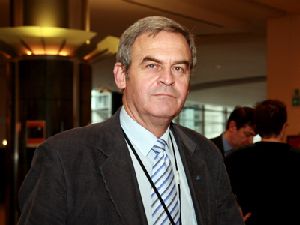 Avis de la CIJ : l&rsquo;eurodéputé László Tőkés relance le combat pour l&rsquo;autonomie des Hongrois de Roumanie
