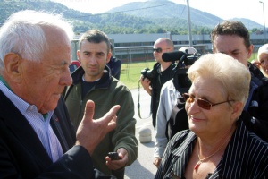 Srebrenica : l’ancien général Morillon expulsé du Mémorial de Potočari