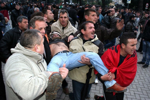 Albanie : plusieurs journalistes ont été blessés dans les manifestions