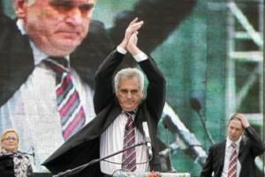 Serbie : Tomislav Nikolić entame une grève de la faim pour le « salut » du pays