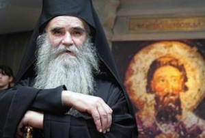 TPI : le métropolite Amfilohije reconnaît qu’il a proposé à Radovan Karadžić de le cacher
