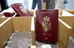 Visas et liberté de circulation : pas de discriminations pour les Rroms de Serbie !