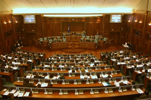 Kosovo : l’opposition réclame la fin des « négociations avec Belgrade »