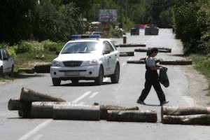 Nord du Kosovo : les Serbes multiplient les barrages routiers