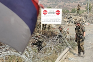Nord du Kosovo : la police de Pristina arrête treize routiers serbes