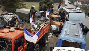 Nord du Kosovo : la Kfor « trahit les Serbes » et démantèle la barricade de Jarinje
