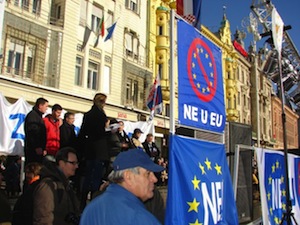 Référendum en Croatie : guerre des sondages entre pro et anti-adhésion à l&rsquo;UE