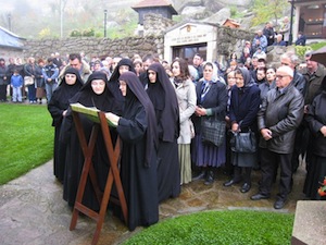 Kosovo : Sokolica, un monastère serbe où l’on peut prier en albanais
