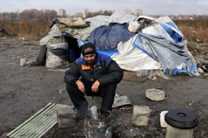 Serbie : les clandestins de la « jungle » de Subotica essaient de survivre au froid