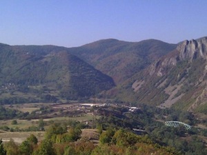 Nord du Kosovo : la gendarmerie serbe bloque les routes aux passages administratifs