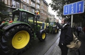 Serbie : les agriculteurs bloquent les routes de Voïvodine