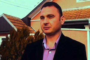 La police du Kosovo arrête deux hauts fonctionnaires serbes