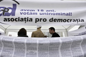 Roumanie : le gouvernement change la loi électorale à six mois des élections