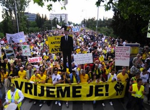 Monténégro : l’opposition ne relâche pas la pression