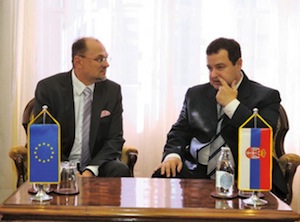 Serbie : privatisations frauduleuses, lutte anti-corruption et intégration européenne