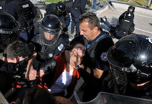 Kosovo : clash violent entre la police et Vetëvendosje suite à la privatisation du KEK