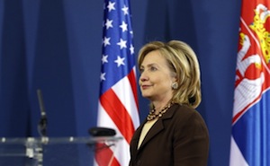 Hillary Clinton en tournée dans les Balkans pour rappeler l’engagement des États-Unis