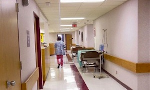 Macédoine : « 800 denars pour passer la nuit avec mon enfant à l&rsquo;hôpital, c&rsquo;est trop »
