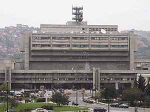 Médias en Bosnie-Herzégovine : les partis mettent au pas la Télévision fédérale