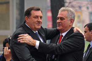 Bosnie : Nikolić a pris le chemin de Banja Luka, Sarajevo s&rsquo;étrangle