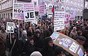 Crise en Slovénie : démonstrations de force des pro et anti-Janša
