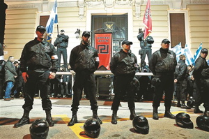 Grèce : violente attaque de l&rsquo;Aube dorée contre des militants communistes